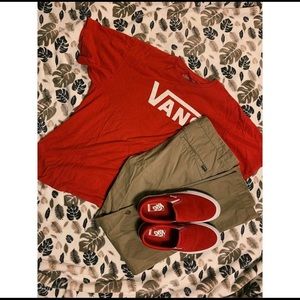 Large red classic Vans men’s tee